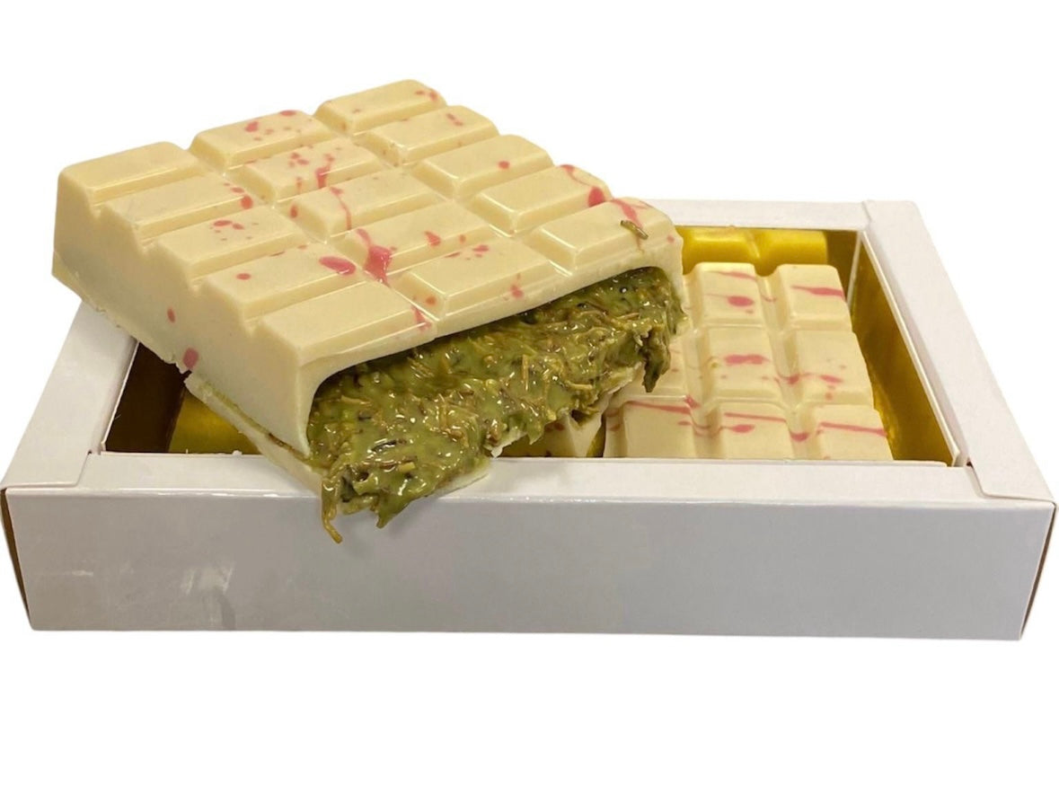 VORBESTELLUNG DUBAI SCHOKOLADE WHITE EDITION 200g Lieferung ab 31.10.25